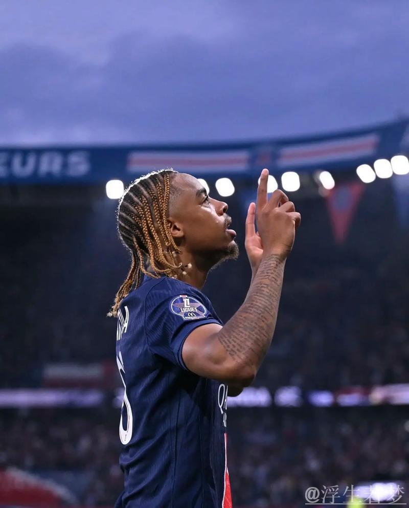 法甲-杜埃精彩远程奔袭助攻 巴黎圣日耳曼3-2险胜梅斯